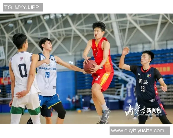 加尔扎强调快节奏与专注并重打造聪明拼抢积极的篮球风格 加尔扎强调快节奏与专注并重打造聪明拼抢积极的篮球风格